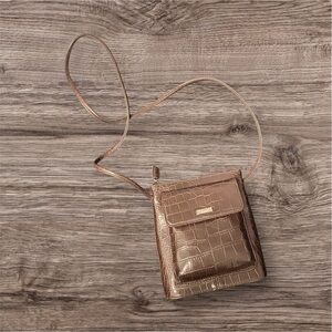 NINE WEST Elegant Tan Crocodile-Embossed Crossbody Bag